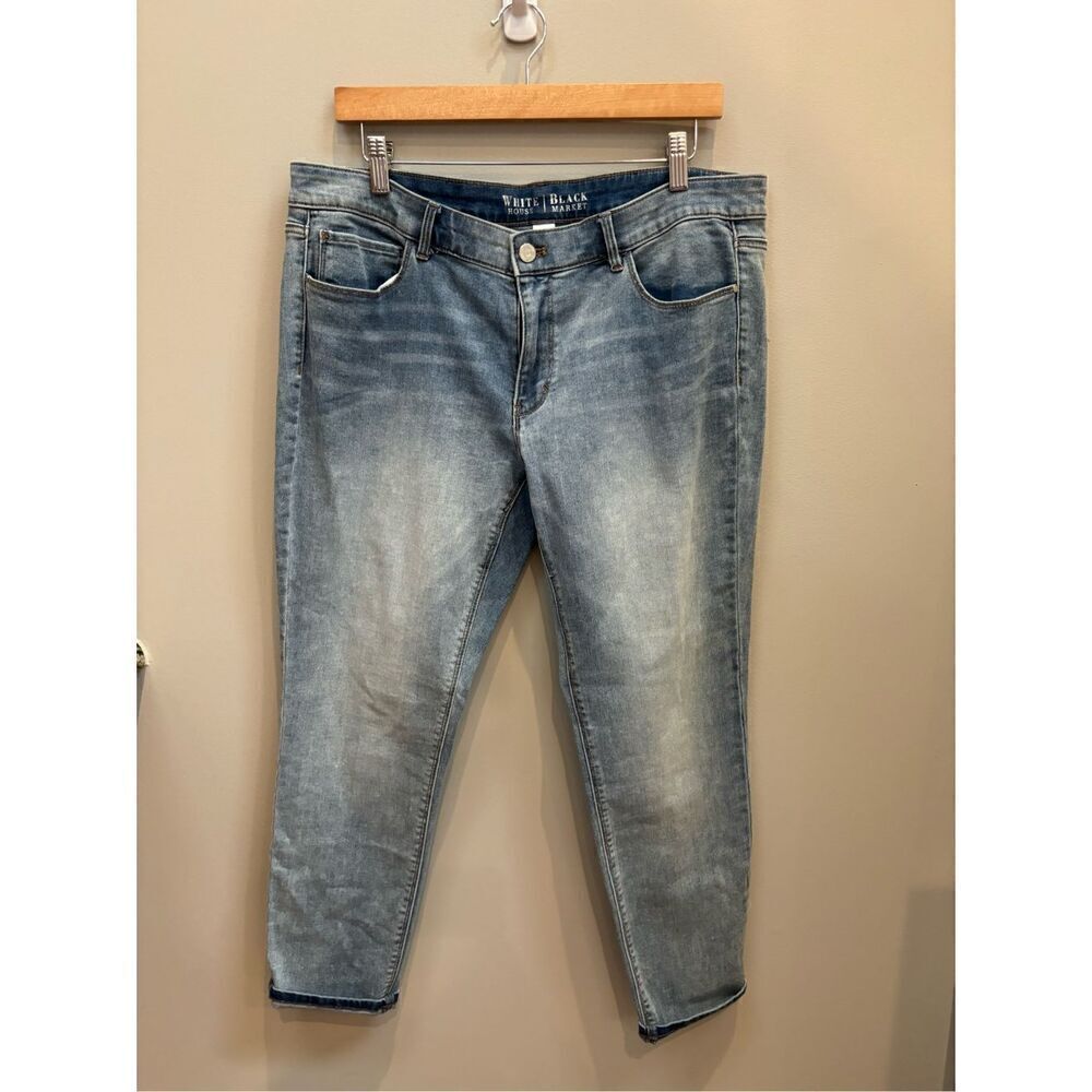 WHBM NWT 14S light wash stretchy skinny jeans